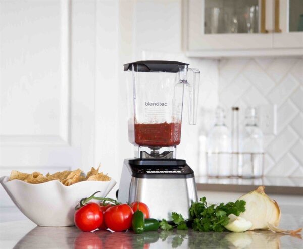 blendtec-designer-650-blender-14016_4 blendtec-designer-650-blender-14016_4
