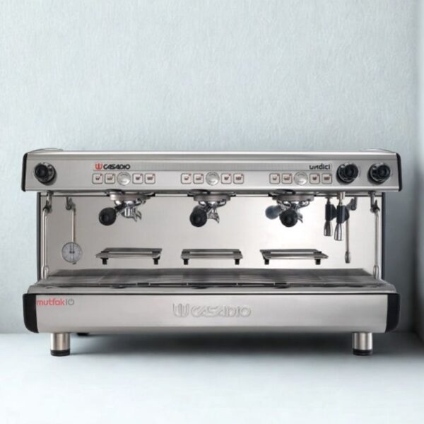 casadio-undici-a3-tc-3-gruplu-tam-otomatik-espresso-kahve-makine-resim2-14766 casadio-undici-a3-tc-3-gruplu-tam-otomatik-espresso-kahve-makine-resim2-14766