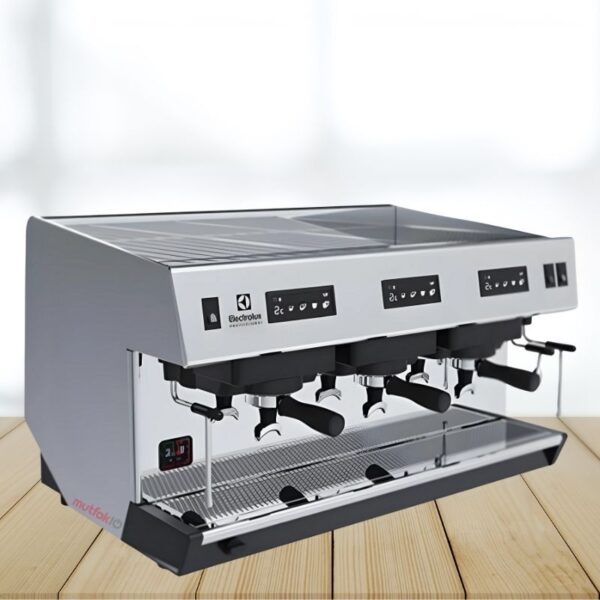 electrolux-classic-tam-otomatik-espresso-kahve-makinesi-3gruplu-resim2-13785-1 electrolux-classic-tam-otomatik-espresso-kahve-makinesi-3gruplu-resim2-13785-1