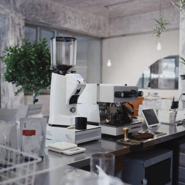 eureka-zenith-65-neo-kahve-de-13836_2 eureka-zenith-65-neo-kahve-de-13836_2