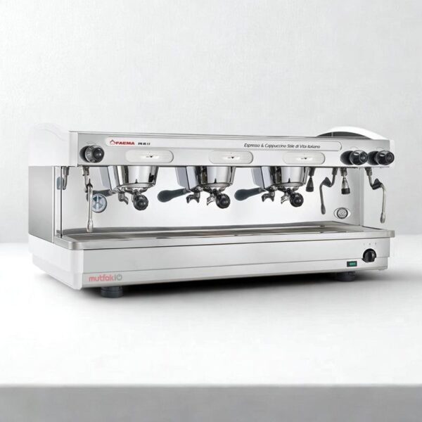 faema-e98-s-3-espresso-kahve-makinesi-yari-otomatik-3-gruplu-resim2-15487 faema-e98-s-3-espresso-kahve-makinesi-yari-otomatik-3-gruplu-resim2-15487